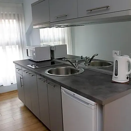 فندق Logavina 8 Garage Parking 3*