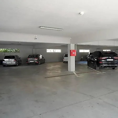 Logavina 8 Garage Parking فندق 3*
