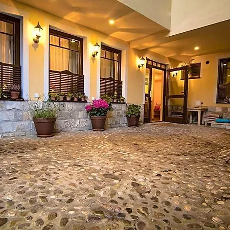 Logavina 8 Garage Parking فندق سراييفو