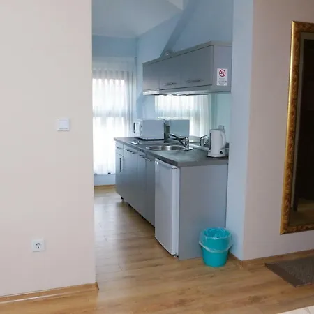 Logavina 8 Garage Parking 3* سراييفو